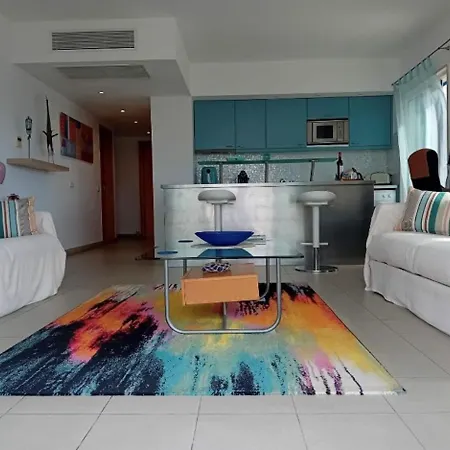 Marina With Pool Access Apartman