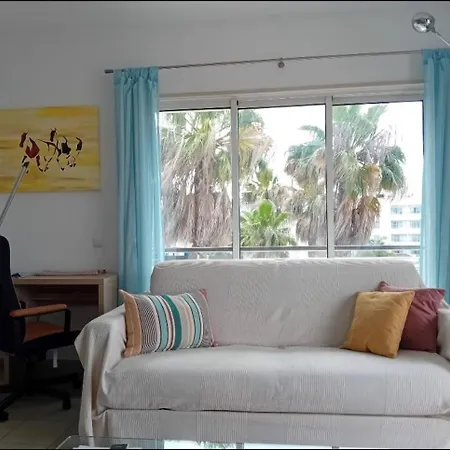 Marina With Pool Access 아파트 *