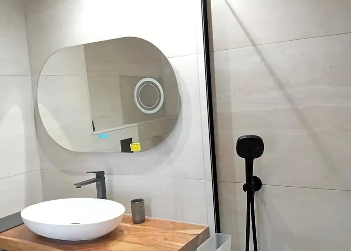 Marina With Pool Access Apartamento *