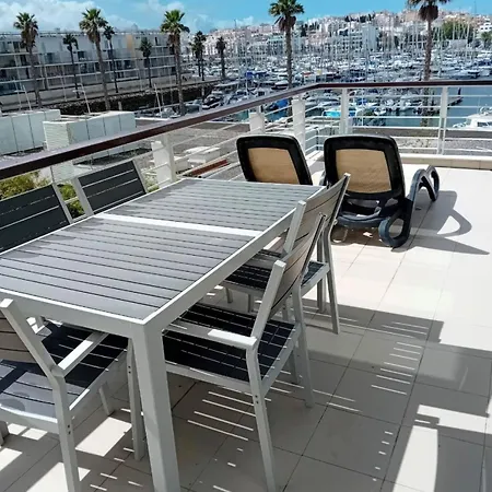 Marina With Pool Access דירה לאגוּ‏ש